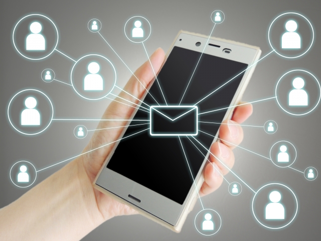 携帯電話のGPSで浮気の証拠を掴む方法